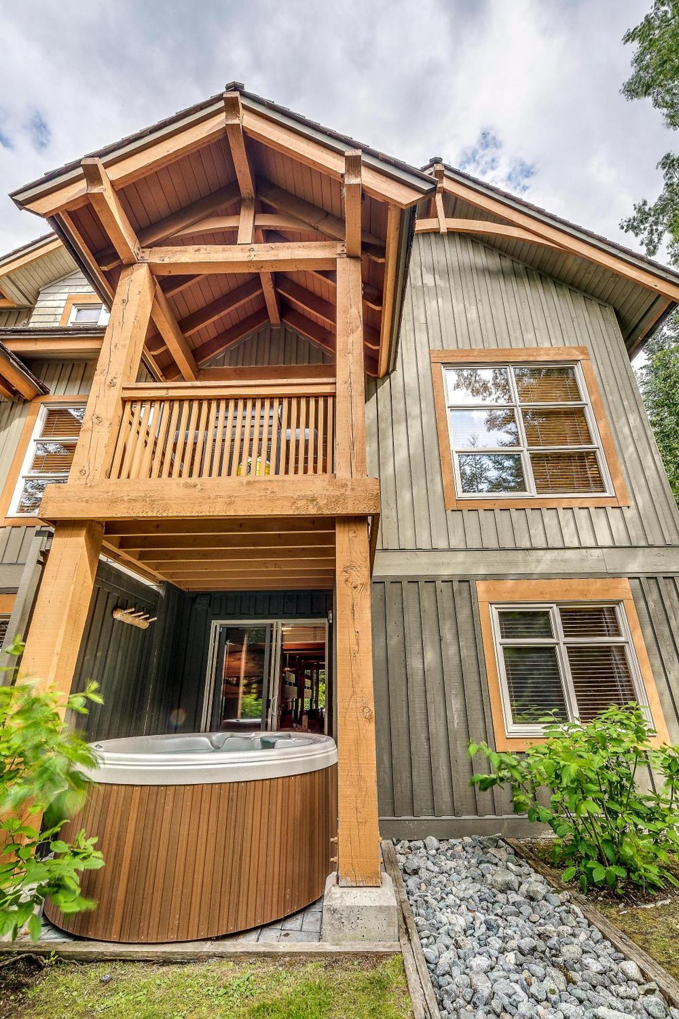 Mountain Star 28 Hot Tub Villa Whistler Exterior photo